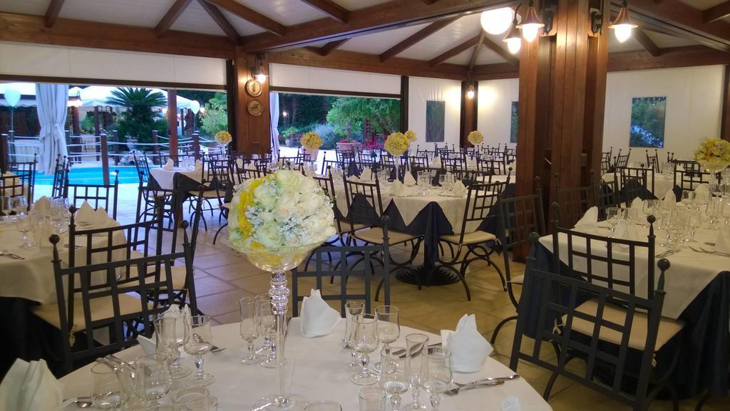 Hotel La Rotonda Cepagatti Ngoại thất bức ảnh