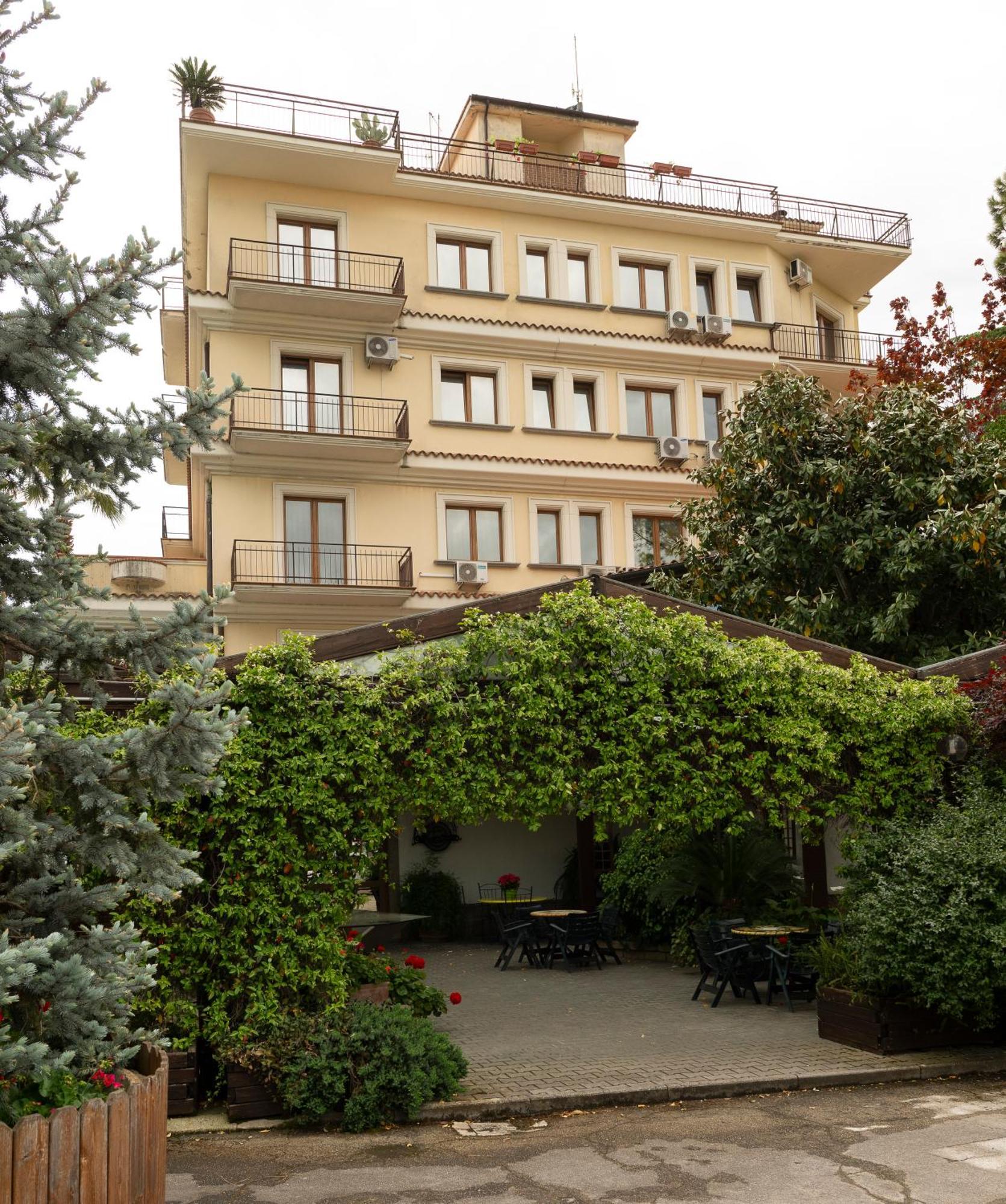 Hotel La Rotonda Cepagatti Ngoại thất bức ảnh