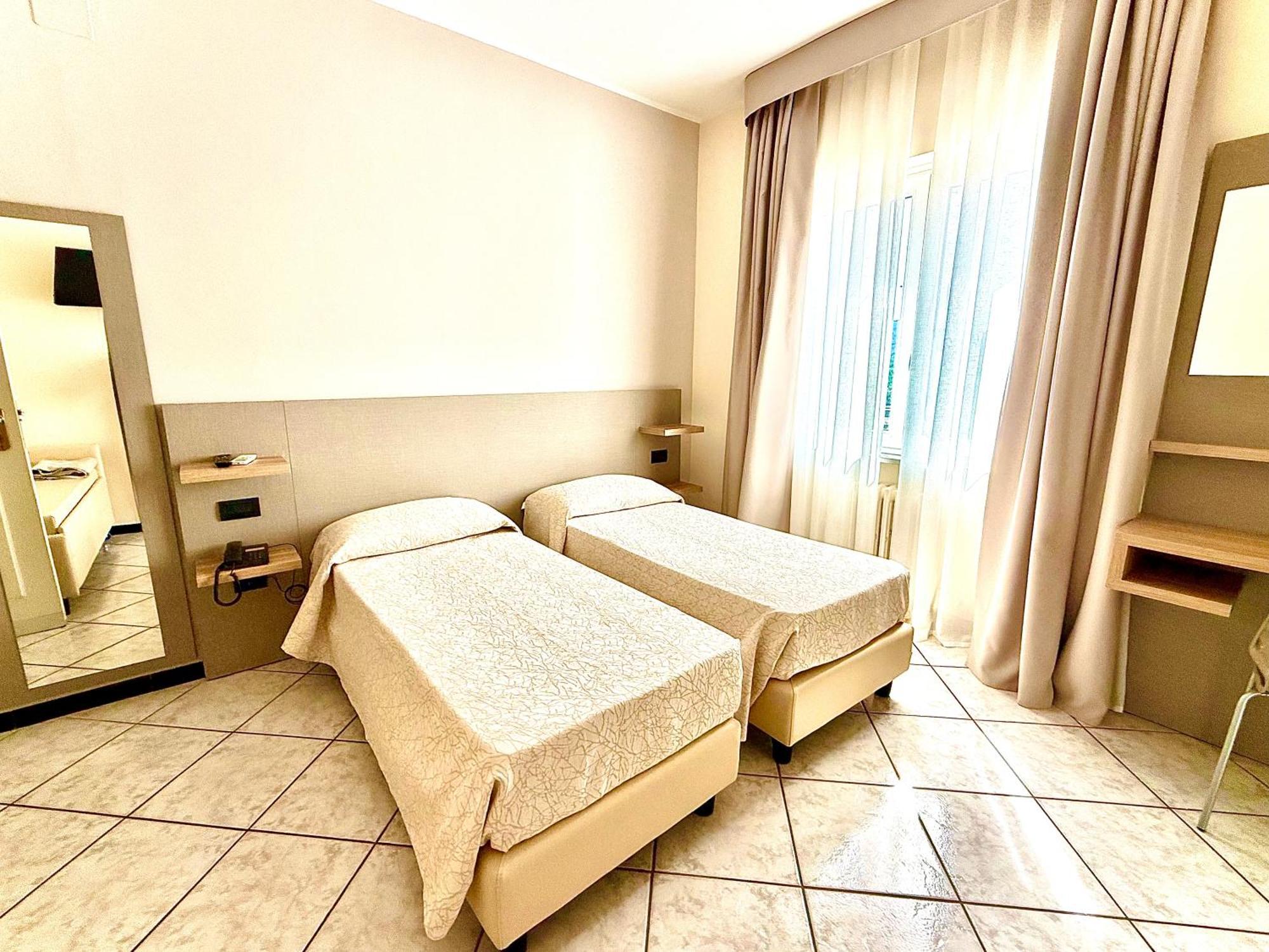 Hotel La Rotonda Cepagatti Ngoại thất bức ảnh
