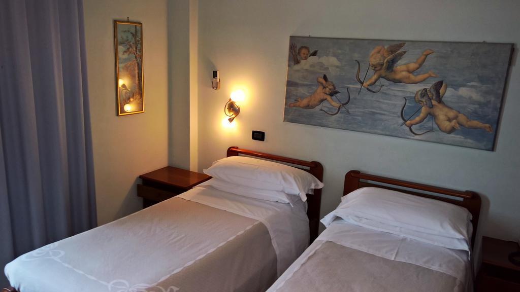 Hotel La Rotonda Cepagatti Ngoại thất bức ảnh